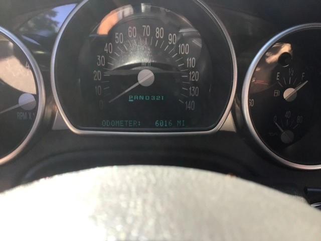 1GCES14PX4B104471 - 2004 CHEVROLET SSR 红色 照片 8