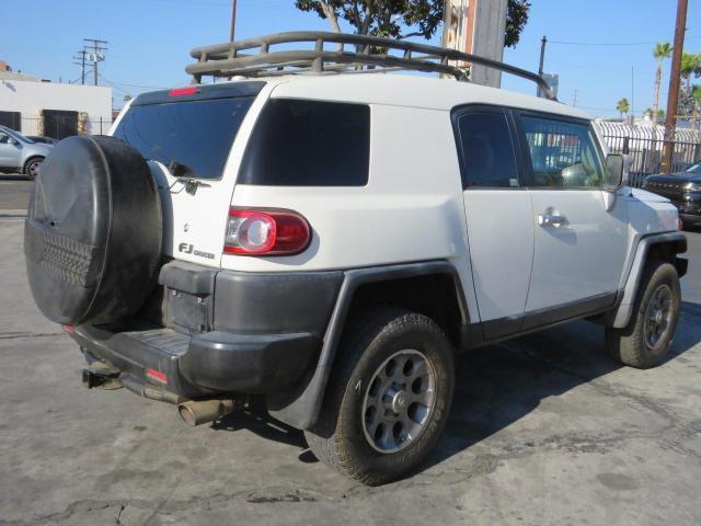 JTEBU4BF3CK116951 - 2012 TOYOTA FJ CRUISER WHITE photo 4