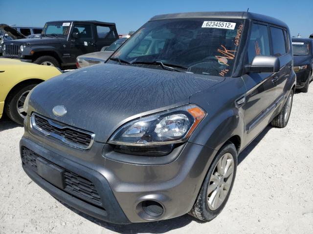 KNDJT2A57D7632203 - 2013 KIA SOUL GRAY photo 2