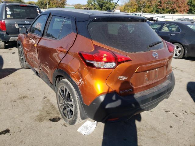 3N1CP5CU6JL500899 - 2018 NISSAN KICKS S ORANGE photo 3