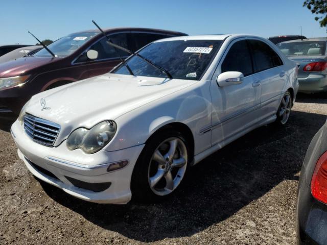 WDBRF52H86F766424 - 2006 MERCEDES-BENZ C230 WHITE photo 2