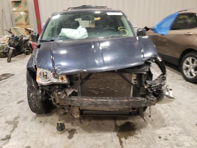 2C4RC1BG8DR691403 - 2013 CHRYSLER TOWN & COU CHARCOAL photo 9