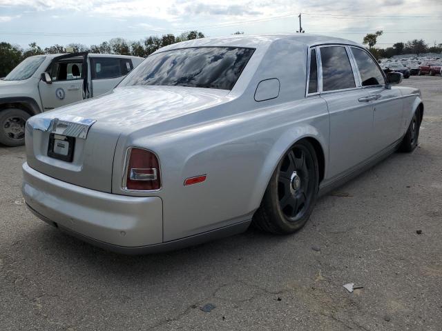 SCA1S684X4UX07055 - 2004 ROLLS-ROYCE PHANTOM فضي صورة 4