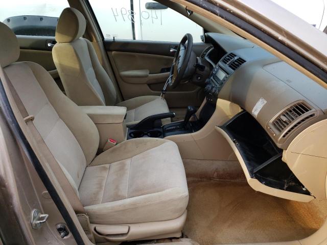 1HGCM56124A097895 - 2004 HONDA ACCORD DX GOLD photo 5