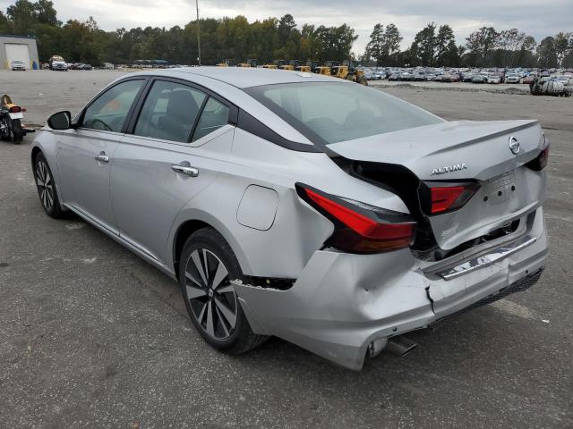 1N4BL4DV5MN304100 - 2021 NISSAN ALTIMA SV SILVER photo 3