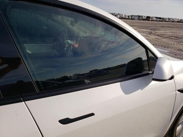 5YJYGDEE7LF049857 - 2020 TESLA MODEL Y أبيض صورة 5