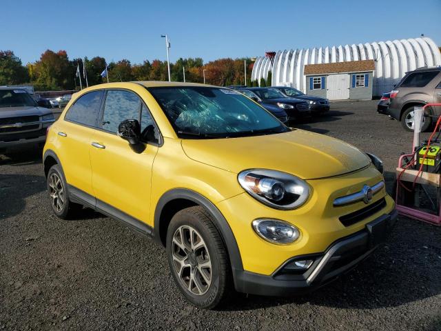 ZFBCFYCT0GP334870 - 2016 FIAT 500X TREKK YELLOW photo 1