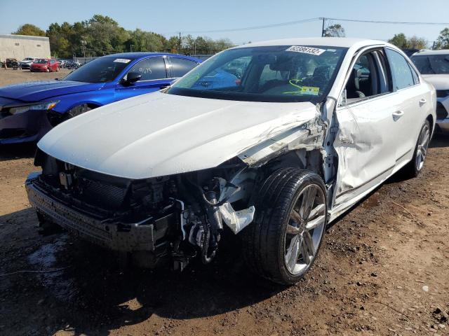 1VWDT7A33HC008689 - 2017 VOLKSWAGEN PASSAT R-L WHITE photo 2