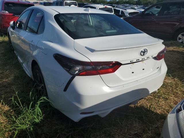 4T1G11AK4PU720921 - 2023 TOYOTA CAMRY SE N WHITE photo 3