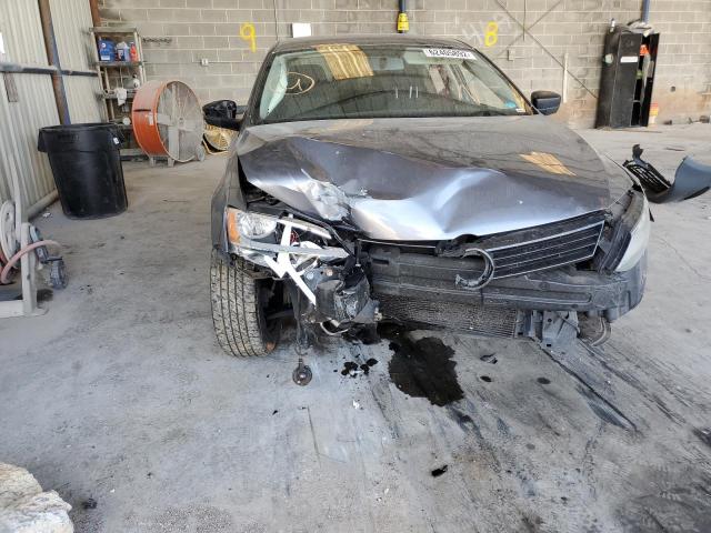 3VW2K7AJ6DM274015 - 2013 VOLKSWAGEN JETTA BASE GRAY photo 9