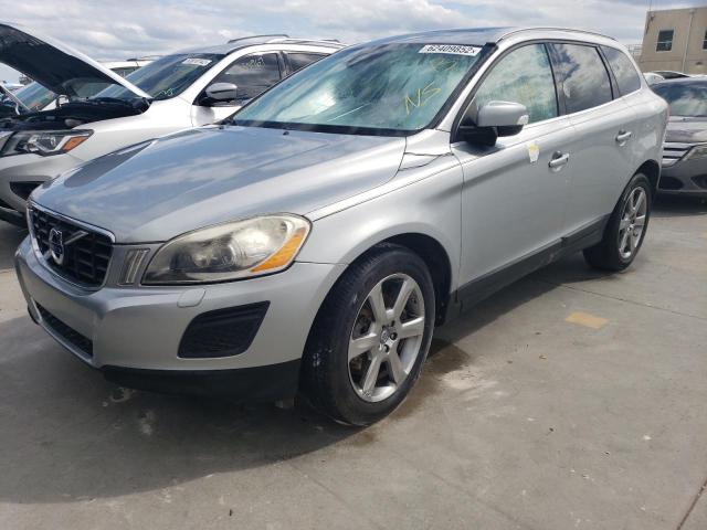 YV4952DL5D2414682 - 2013 VOLVO XC60 3.2 SILVER photo 2