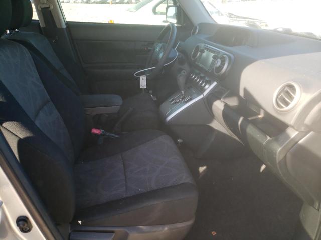 JTLZE4FE6FJ075814 - 2015 TOYOTA SCION XB 银色 照片 5