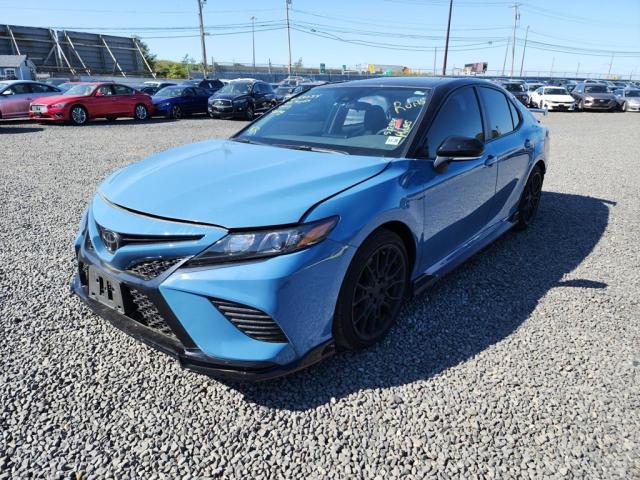 4T1KZ1AK3NU061553 - 2022 TOYOTA CAMRY TRD BLUE photo 2