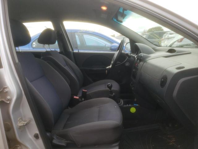 KL1TD66688B141499 - 2008 CHEVROLET AVEO BASE SILVER photo 5