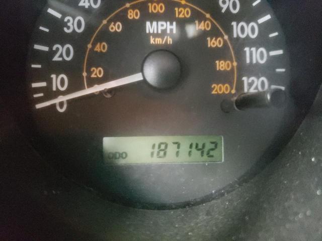 KL1TD66688B141499 - 2008 CHEVROLET AVEO BASE SILVER photo 8