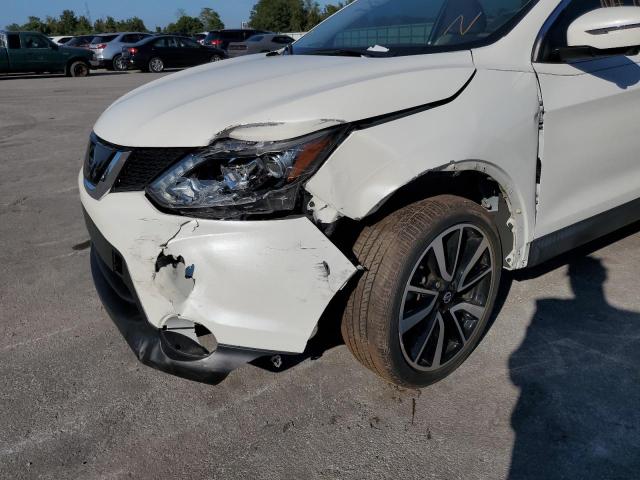 JN1BJ1CP1KW222795 - 2019 NISSAN ROGUE WHITE photo 9