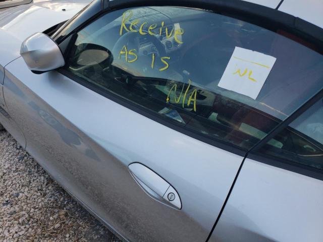 WBALL5C5XDE717228 - 2013 BMW Z4 SDRIVE2 Srebrny zdjęcie 9