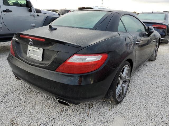 WDDPK4HA6FF112276 - 2015 MERCEDES-BENZ SLK 250 BLACK photo 4