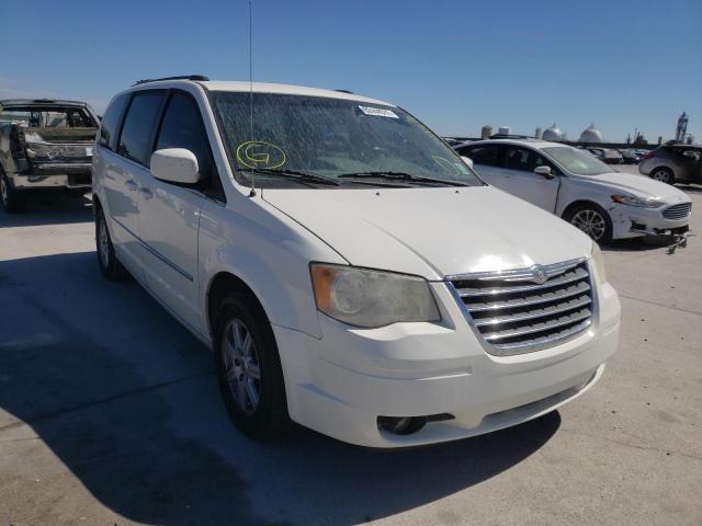 2A4RR5D18AR249824 - 2010 CHRYSLER TOWN & COU WHITE photo 1