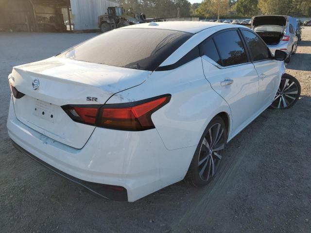 1N4BL4CV6KC108077 - 2019 NISSAN ALTIMA SR WHITE photo 4