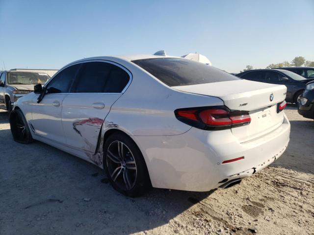 WBA73BJ0XMWW94020 - 2021 BMW 540 XI WHITE photo 3