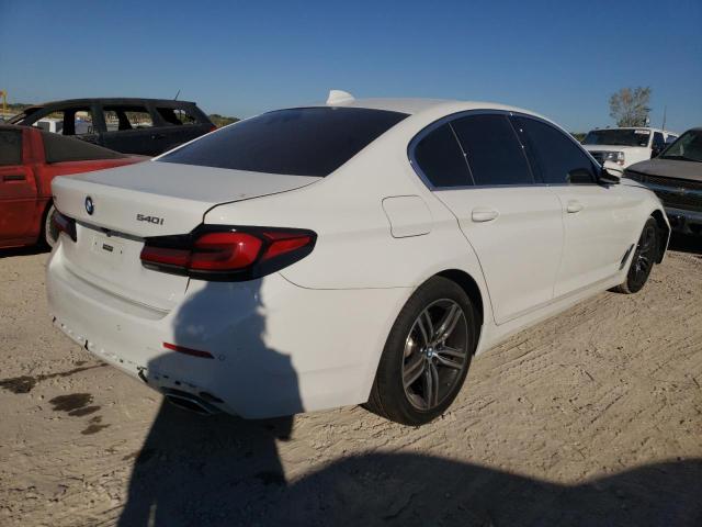 WBA73BJ0XMWW94020 - 2021 BMW 540 XI WHITE photo 4