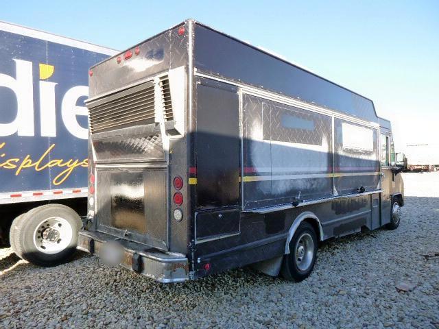 5B4KPD2U863412837 - 2006 WORKHORSE CUSTOM CHASSIS COMMERCIAL შავი ფოტო 4