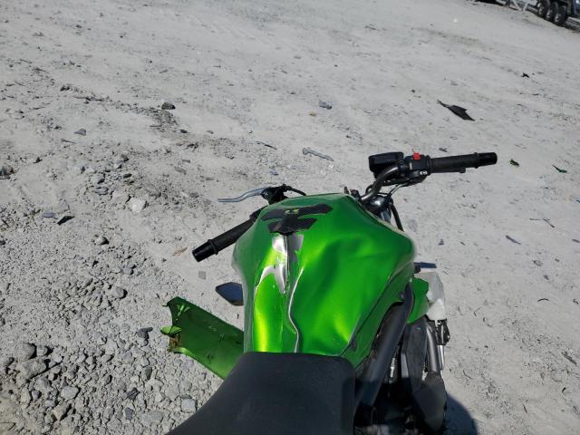 JKAEXEC10ADA49256 - 2010 KAWASAKI EX650 C 绿色 照片 5