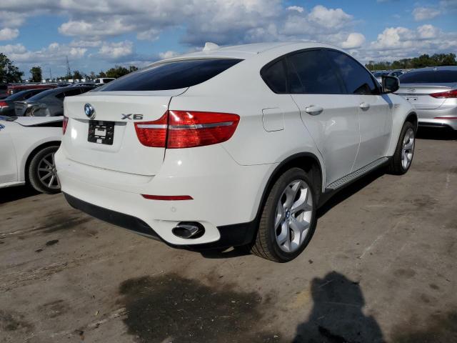 5UXFG4C5XAL226243 - 2010 BMW X6 XDRIVE3 WHITE photo 4