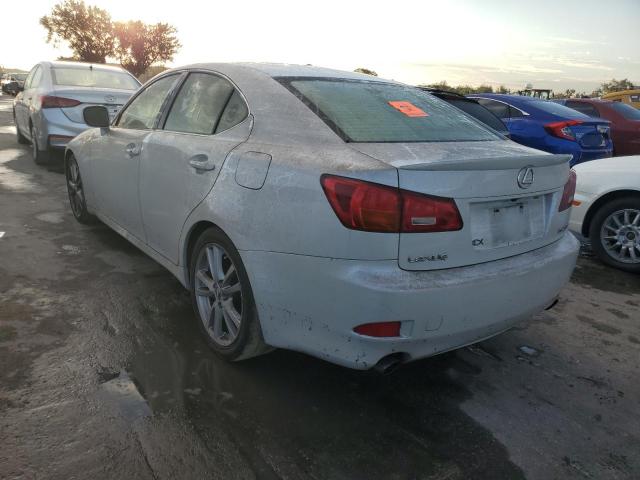 JTHBK262765021610 - 2006 LEXUS IS 250 WHITE photo 3