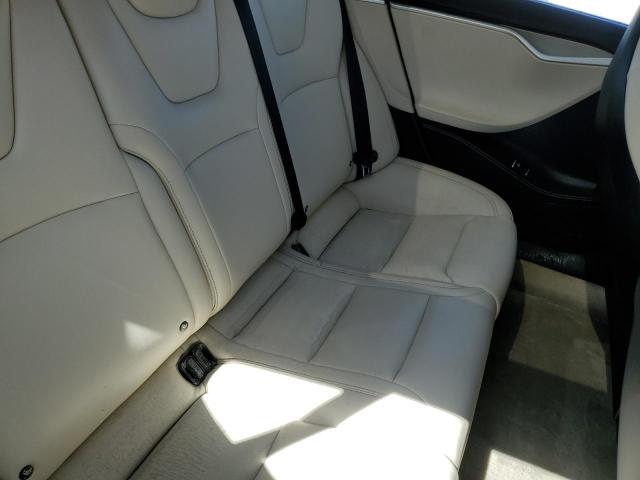5YJSA1E44JF237276 - 2018 TESLA MODEL S თეთრი ფოტო 6