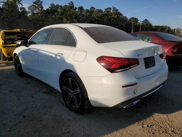 WDD3G4EB0KW000757 - 2019 MERCEDES-BENZ A 220 WHITE photo 3