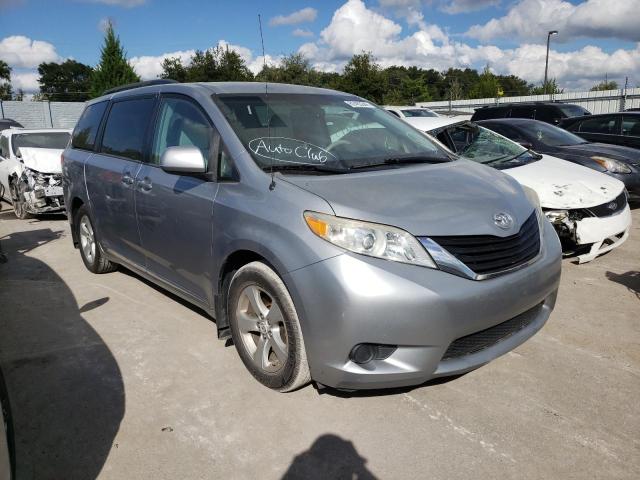 5TDKK3DC5BS158598 - 2011 TOYOTA SIENNA LE SILVER photo 1