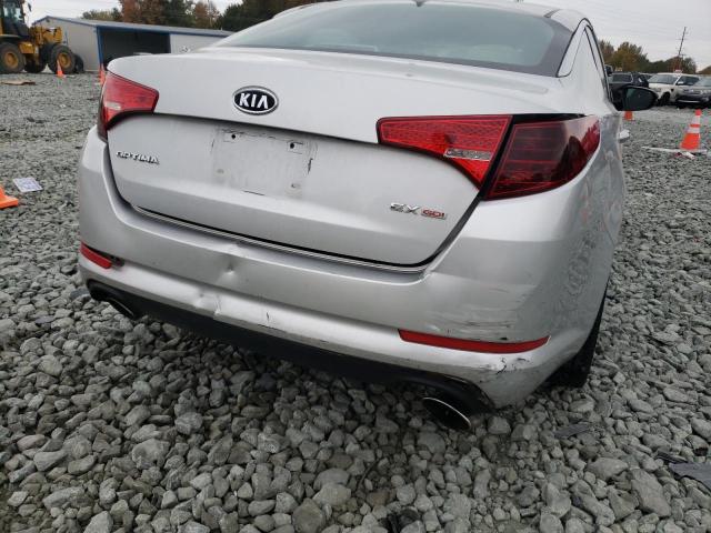 5XXGN4A70CG029598 - 2012 KIA OPTIMA EX SILVER photo 9