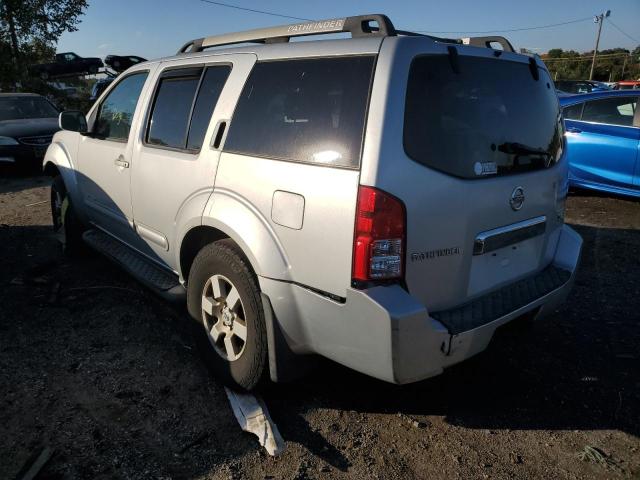 5N1AR18WX5C713725 - 2005 NISSAN PATHFINDER SILVER photo 3