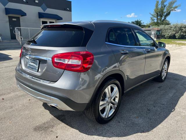 WDCTG4EB3GJ212657 - 2016 MERCEDES-BENZ GLA 250 GRAY photo 4