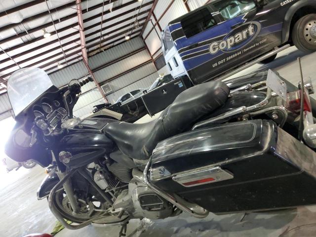 C138241 - 2006 HARLEY-DAVIDSON FLHTCUI 黑色 照片 3