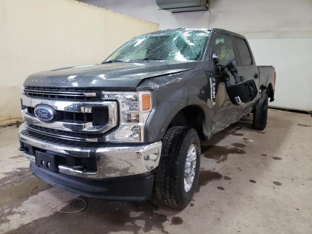 1FT7W2B69LEE31843 - 2020 FORD F-250 SUPE GRAY photo 2