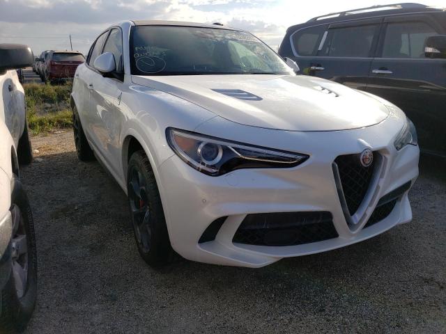 ZASFAKEV8J7C28562 - 2018 ALFA ROMEO STELVIO QU WHITE photo 1