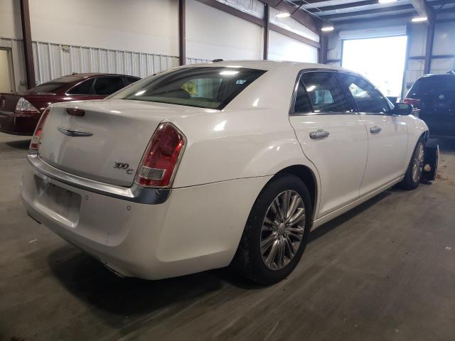 2C3CCAST2DH561792 - 2013 CHRYSLER 300C LUXUR WHITE photo 4