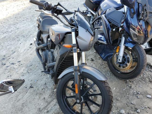 5VPFTB009H3000667 - 2017 VICTORY MOTORCYCLES OCTANE GRAY photo 1