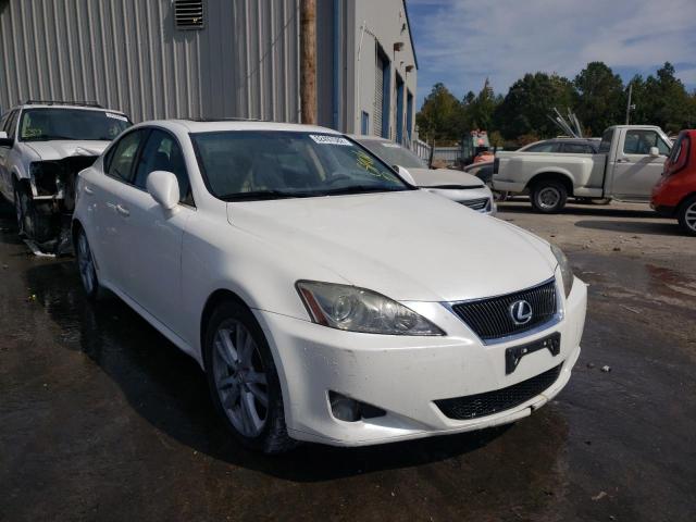 JTHBK262465020477 - 2006 LEXUS IS 250 WHITE photo 1