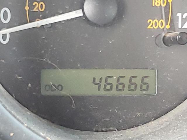 KL1TJ52664B269730 - 2004 CHEVROLET AVEO LS 白色 照片 8