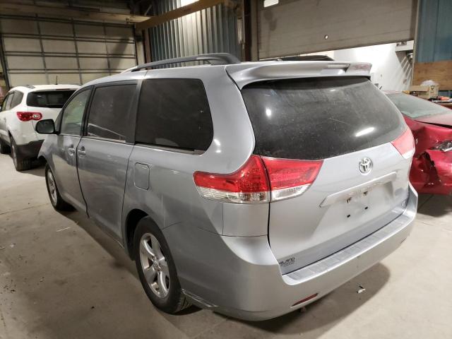 5TDKK3DC6BS118238 - 2011 TOYOTA SIENNA LE SILVER photo 3