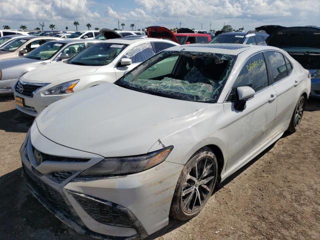 4T1S11AK6NU034919 - 2022 TOYOTA CAMRY NIGH WHITE photo 2