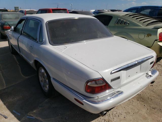 SAJDA23C0YLF13957 - 2000 JAGUAR XJ8 L WHITE photo 3