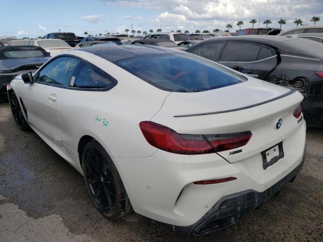 WBABC4C00MCF77389 - 2021 BMW M850XI WHITE photo 3