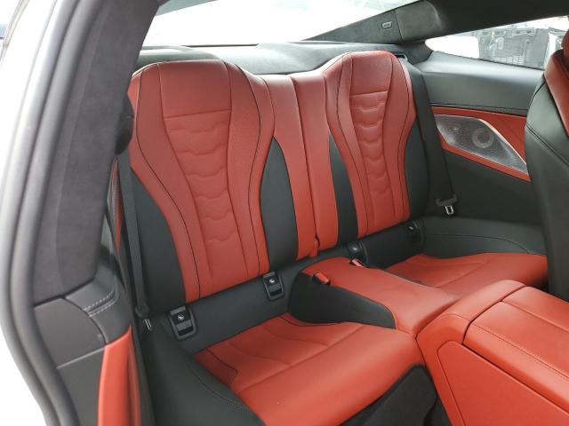 WBABC4C00MCF77389 - 2021 BMW M850XI WHITE photo 6