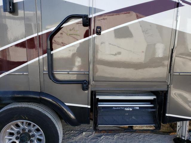 5KEAG4632K1386752 - 2018 DRV 5TH WHEEL TWO TONE photo 9