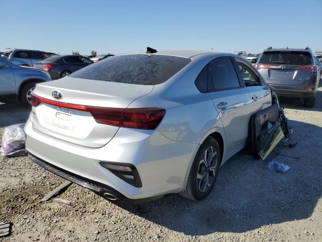 3KPF24AD9LE243296 - 2020 KIA FORTE FE SILVER photo 4